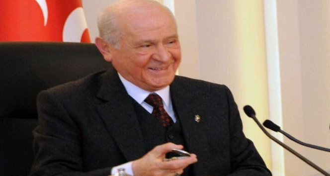 Bahçeli’den il başkanlarına köstekli saat
