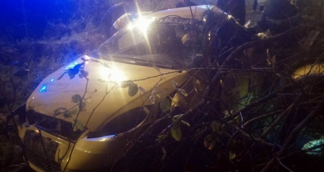 Samsun&#039;da taksi takla attı: 1 ölü, 2 yaralı