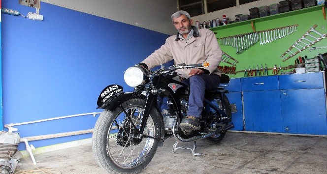 İkinci Dünya Savaşını görmüş motosiklet, hala o günkü gibi çalışıyor