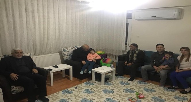 Başkan Kara’nın çat kapı ziyaretleri sürüyor
