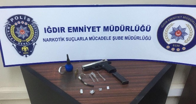 Cezaevine uyuşturucu sokmaya çalışan 1 kişi yakalandı