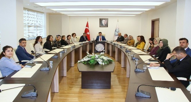 Rektör Karacoşkun İdari Birimlere bir araya geldi