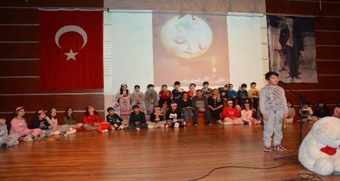 TED Şanlıurfa Kolejinde şiir dinletisi