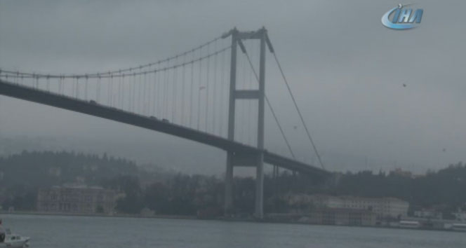 İstanbullular yılın son gününe sisle uyandı