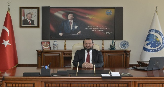 Rektör Akgül: “KMÜ 2017 yılında birçok yenilik ve gelişmeye adım attı”