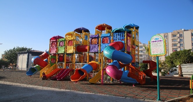 Erdemli’de çocuk oyun parklarının sayısı artıyor