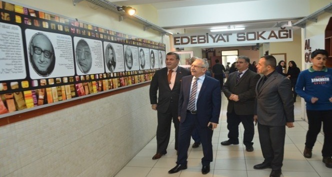 Müsteşar Yardımcısı Bilgili, Mahmut Arslan Anadolu Lisesi’ni ziyaret etti