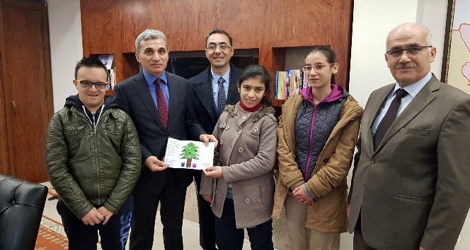 Özel öğrencilerden Nazilli protokolüne yeni yıl ziyareti