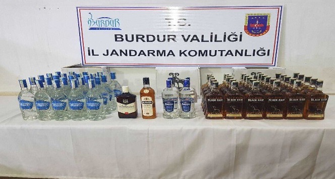 Burdur’da kaçak içki ve tarihi eser operasyonu