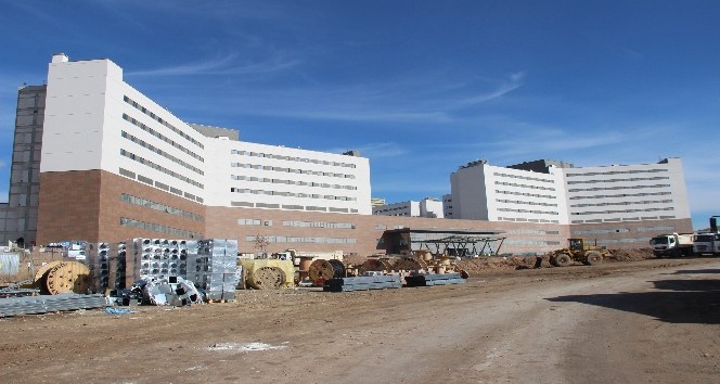 Bin 38 yataklı şehir hastanesinin yüzde 75’i tamamlandı