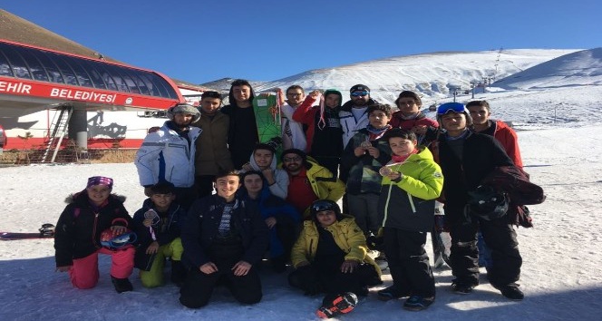Develi Belediye Spor Kayak Kulübünden büyük başarı