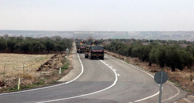 Sınıra askeri sevkıyat