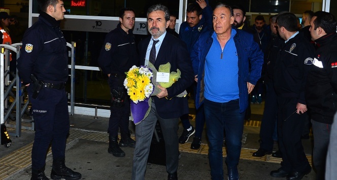 Fenerbahçe, Antalya’ya geldi