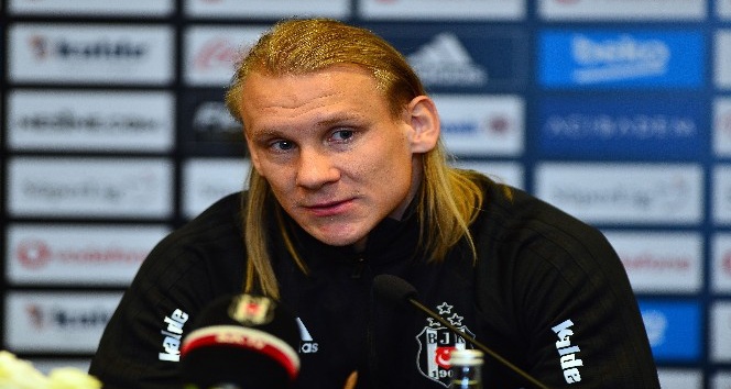 Domagoj Vida: “Beşiktaş’la imzaladım ve sonrasında gelen teklifleri geri çevirdim”
