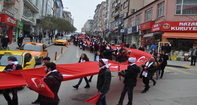 103. yılı 103 metre bayrak ile andılar