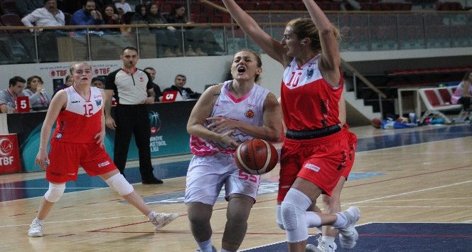Türkiye Kadınlar Basketbol Ligi: Yalova VIP: 73 - İstanbulgücü: 62