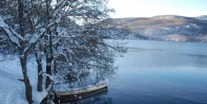 Zinav Gölü'nde eşsiz kış güzelliği