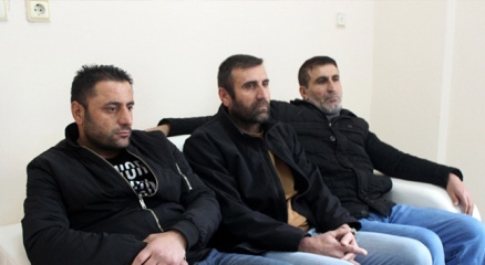 'Polisiz' deyip 2,5 milyon dolarlarını çaldılar