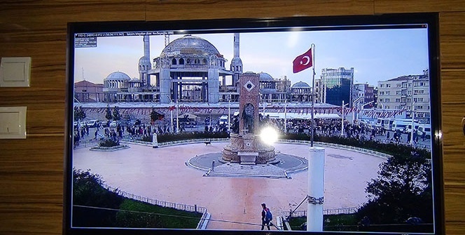 Polis Taksim’i MOBESE tırı ile izliyor