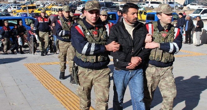 Elazığ’daki terör operasyonu:2  şüpheli tutuklandı