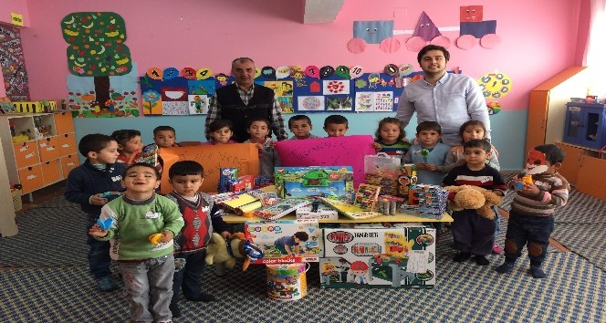 Geleceğin öğretmenlerinden gelecek nesle destek