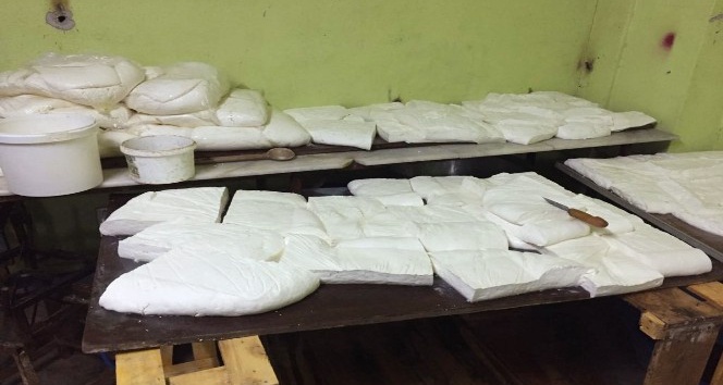 Osmaniye’de 440 kilo kaçak peynir ele geçirildi