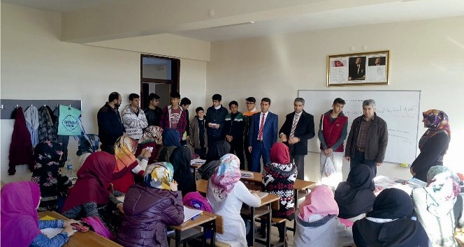 Kahta İmam Hatip Lisesi kardeş okuluyla bir araya geldi