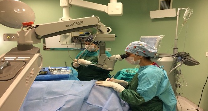 Hayırsever vatandaş, hastaneye göz ameliyat mikroskobu aldı
