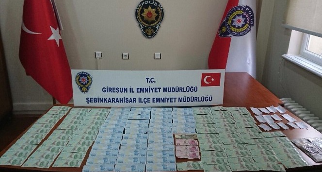 Sahte para ile 3 il gezdiler pompacıya yakalandılar