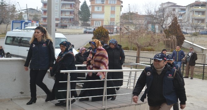 FETÖ’nün kadın yapılanmasına yönelik operasyon: 2 tutuklama