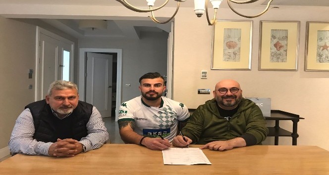 Akın Çorap Giresunspor, Abdulkerim Bardakçı’yı transfer etti