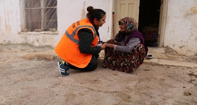 Şefkat timi yaşlıları unutmadı