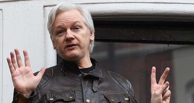 İngiltere Assange&#039;a diplomatik statü vermeyi reddetti
