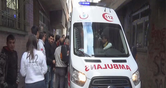 Diyarbakır’da korkutan yangın: 6 kişi dumandan etkilendi