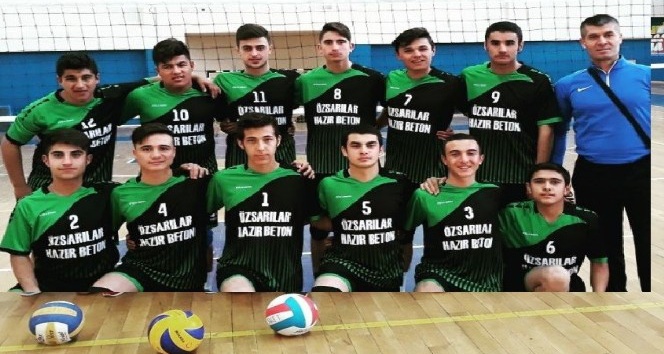 Voleybol turnuvasında Şehit Deniz Kaya Mesleki ve Teknik Lisesi ilçe birincisi oldu