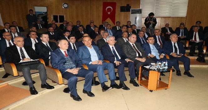 Vali Demirtaş: &quot;Adana’yı el ele vererek büyüteceğiz&quot;