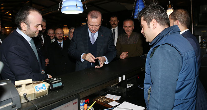 Cumhurbaşkanı Erdoğan, ziyaret sözü verdiği restoranda yemek yedi