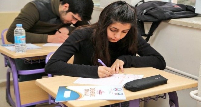 Tunceli’de öğrencilere deneme sınavı