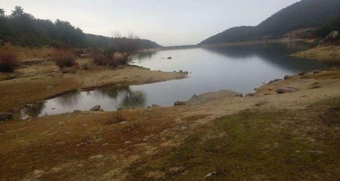 Baraj ve göletlerdeki su oranı hızla düşüyor