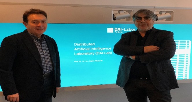 Rektör Sabuncuoğlu’ndan Almanya’da ‘Akıllı Sistemler’ toplantısına katıldı