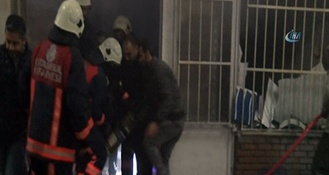 Başakşehir Ayakkabıcılar Sitesi&#039;nde yangın çıktı