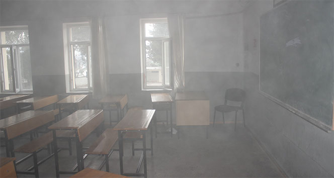 İlköğretim okulunda çıkan yangın korkuttu