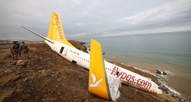 Pegasus Havayolları yetkilileri pistten çıkan uçakları ile ilgili Trabzon&#039;a gelerek inceleme başlattı