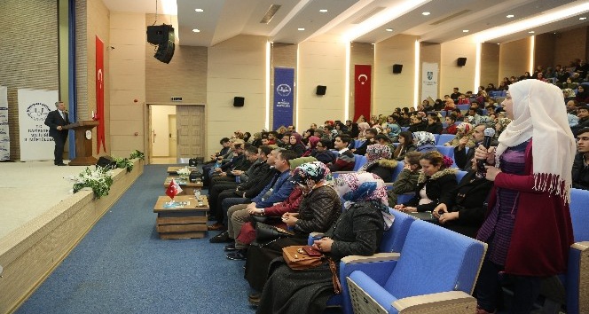 Şahinbey Belediyesi 147 öğrenciyi daha Umreye götürüyor