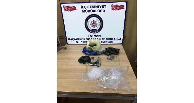 Tatvan’da uyuşturucu operasyonu: 2 tutuklama