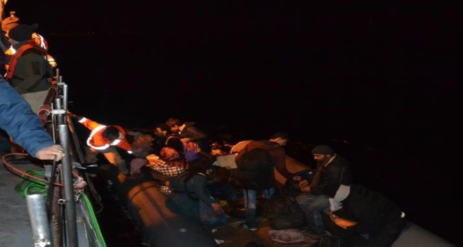 Kuşadası Körfezi’nde 36 kaçak göçmen yakalandı