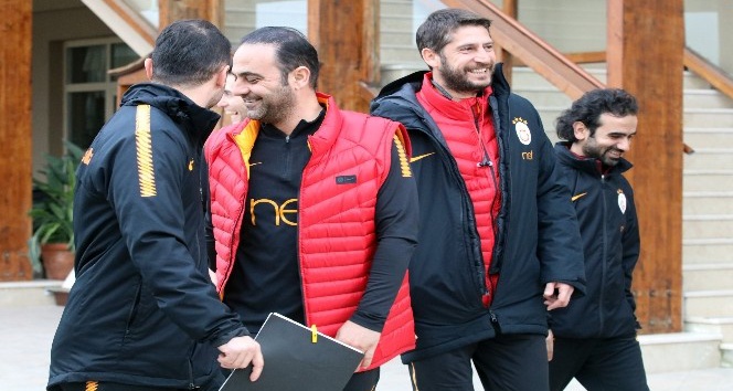 Hasan Şaş’tan ’Sneijder bitti’ göndermesi