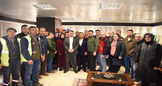 Taşeron çalışanlarından Başkan Kuzu’ya teşekkür ziyareti