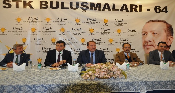 AK Parti Genel Başkan Yardımcısı Karacan Uşak’ta STK üyeleri ile bir araya geldi