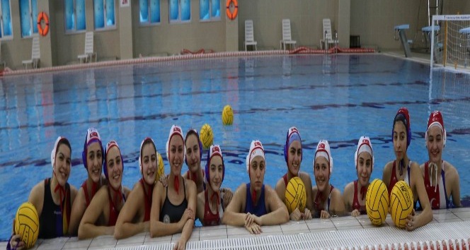 Su topu kadın milli takımında hedef Avrupa şampiyonasına katılmak